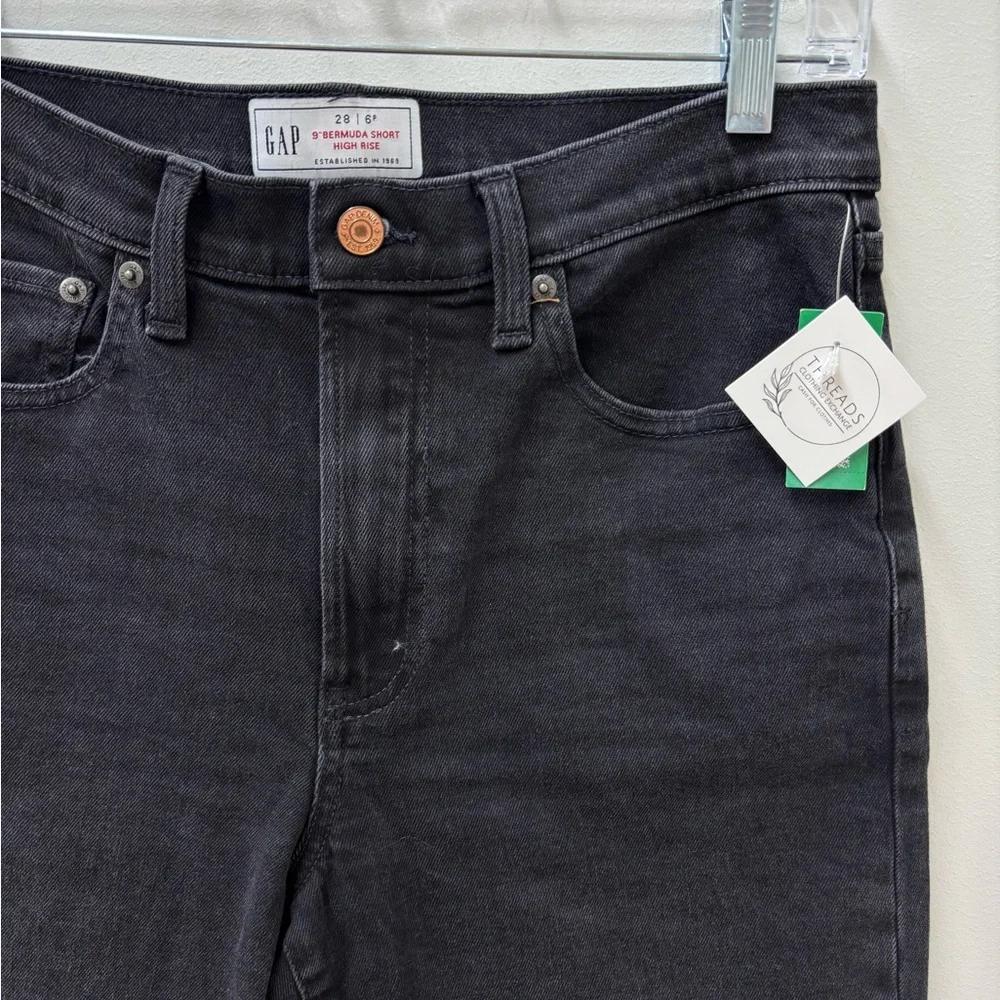 GAP Women's Black 9” Bermuda High Rise Jean Shorts